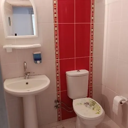 Yuksel Apartmani3 *